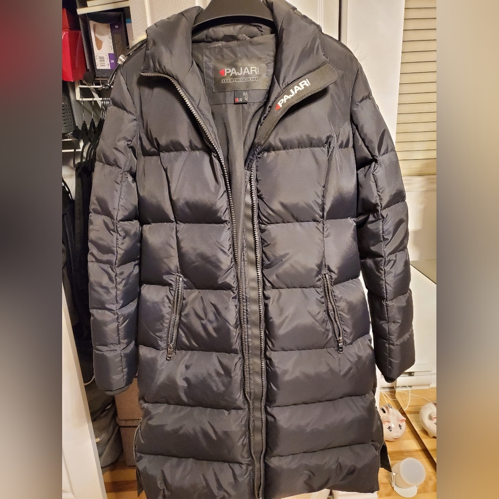 Womens 3/4 Pajar jacket (never worn)